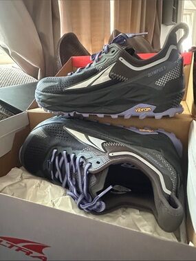 Altra Olympus 5 Trail Running Shoes - Black with Purple Accents